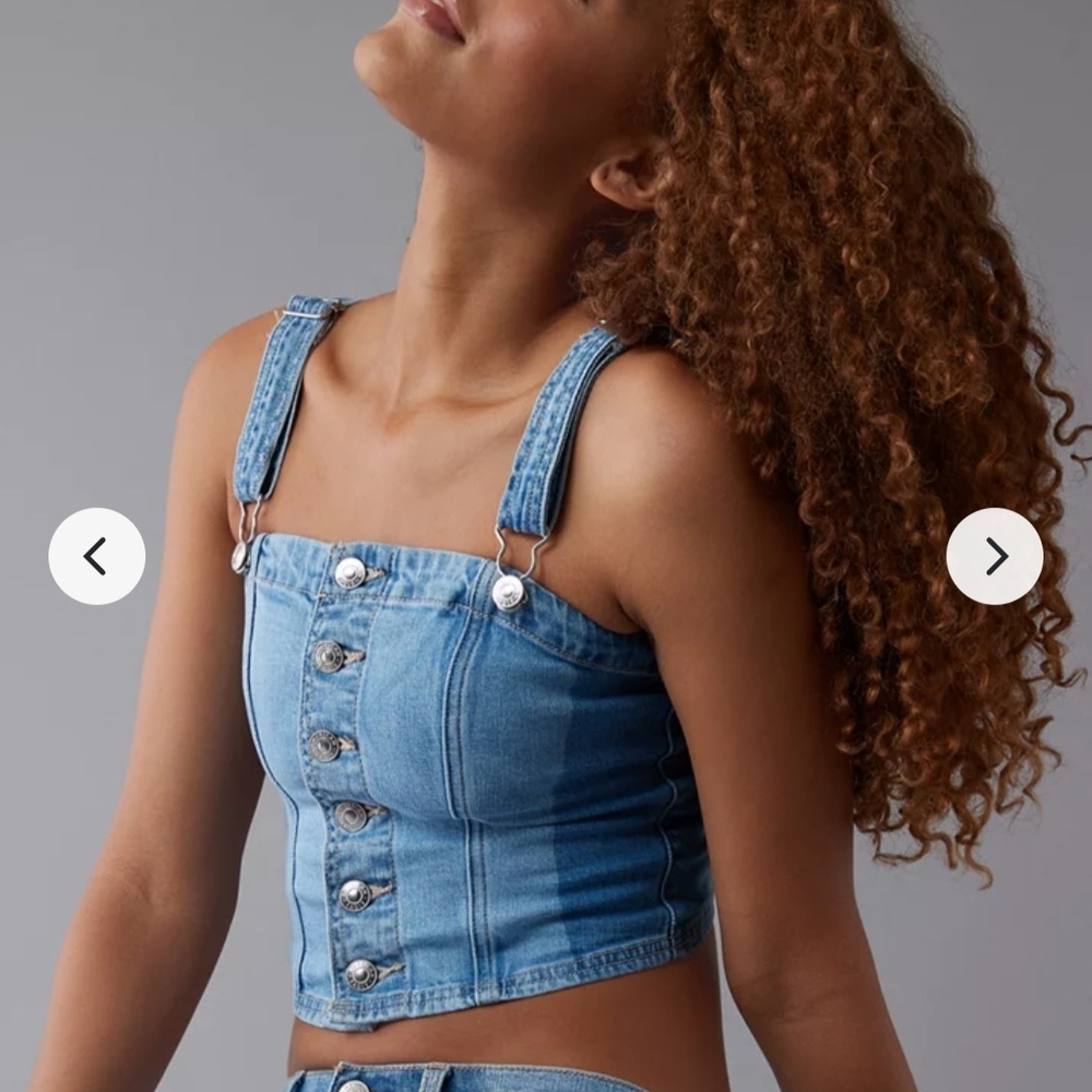 Denim Button-Front Crop Top - Light Blue